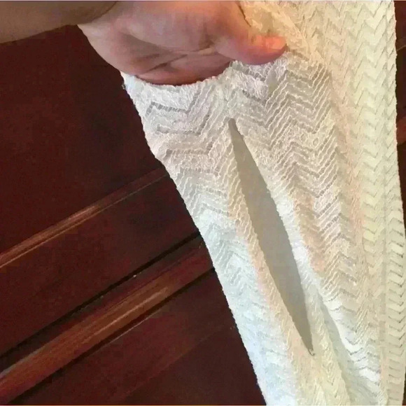 White Michael Taylor chevron design dress- size Medium - Picture 4 of 5